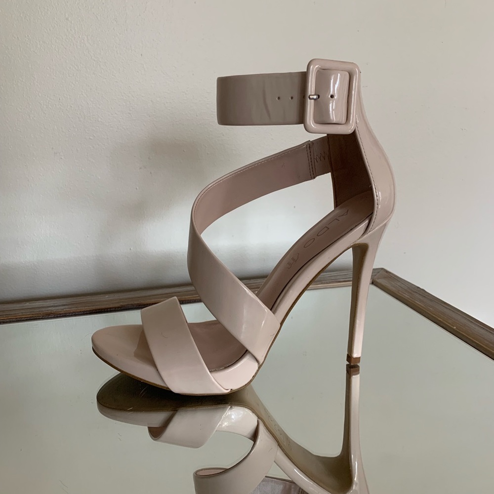 ALDO PUMPS - Picture 2 of 4